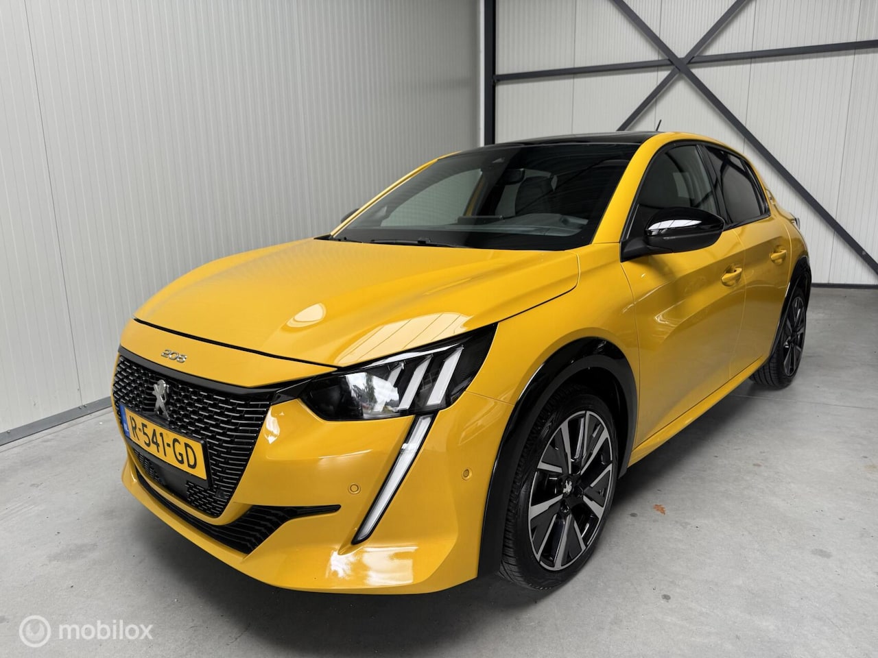 Peugeot 208 - 1.2 PureTech GT Panoramadak - AutoWereld.nl