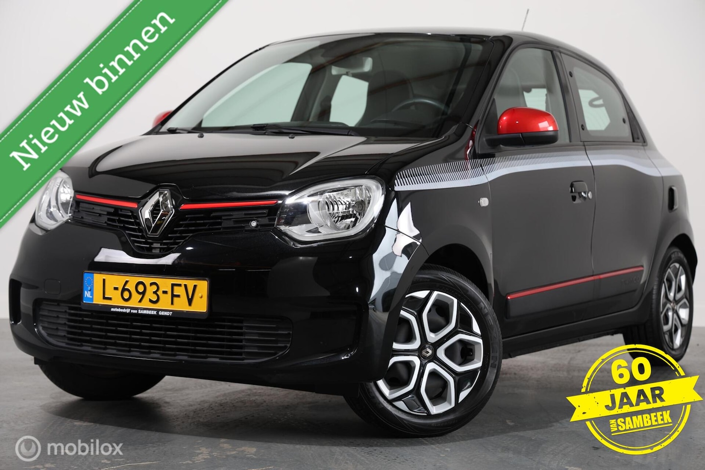 Renault Twingo - 1.0 SCe Limited - Airco - Bluetooth - Lage km stand - AutoWereld.nl