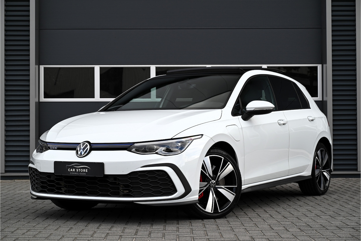 Volkswagen Golf - 1.4 eHybrid GTE 245 PK / PANO / ACC / LANE ASSIST / DCC / CLIMA / STOELVERWARMING / 18" - AutoWereld.nl