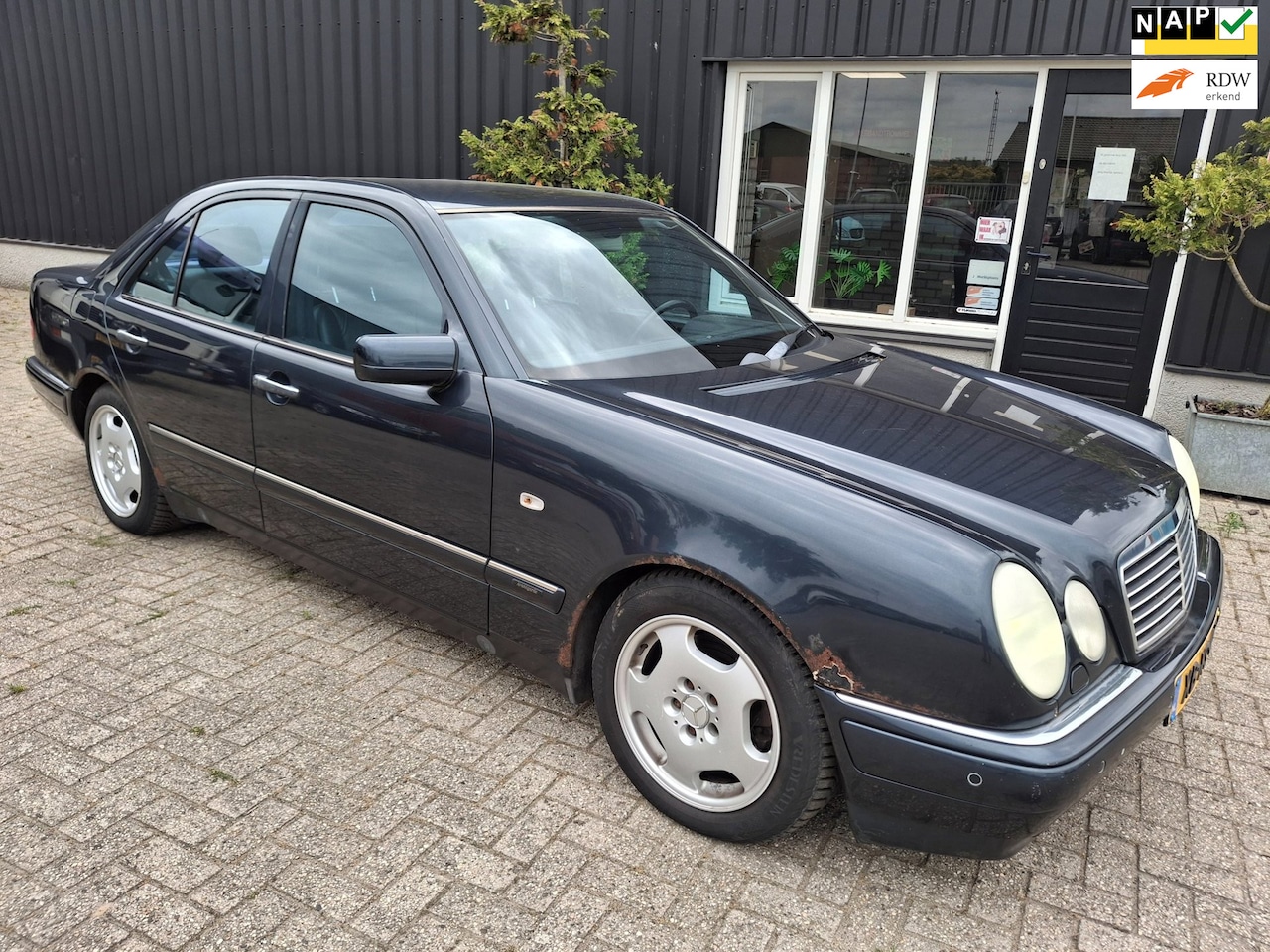 Mercedes-Benz E-klasse - 320 Avantgarde 320 Avantgarde - AutoWereld.nl