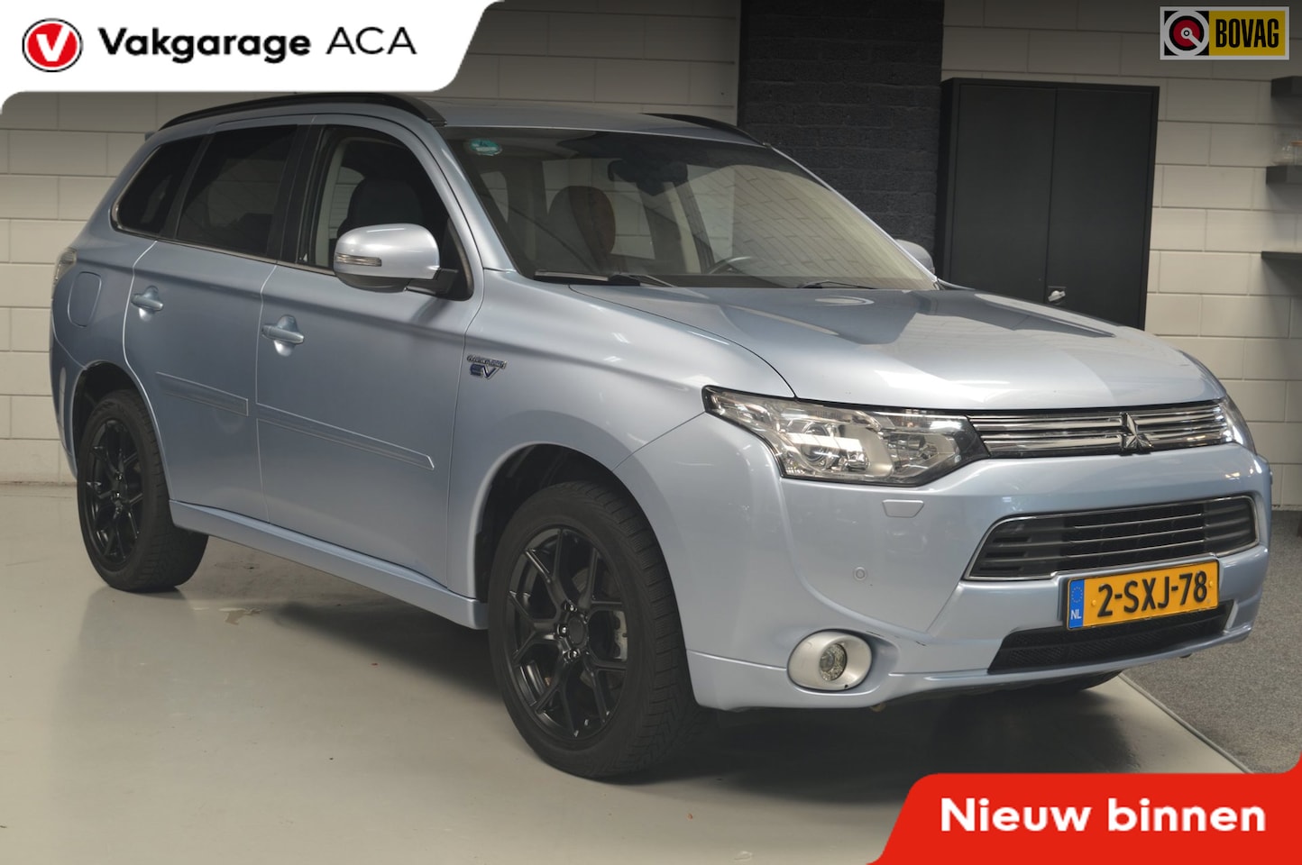 Mitsubishi Outlander - 2.0 PHEV Instyle // TREKHAAK // NAVI // CAMERA // KEYLESS // LEDER // - AutoWereld.nl