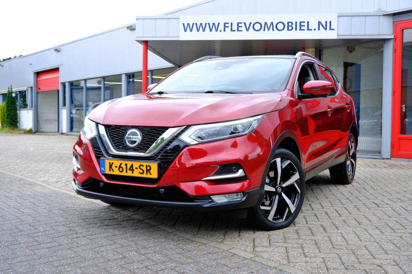 Nissan Qashqai - 1.3 140pk DIG-T Premium Edition Pano|1e Eig|Leder|360cam|Navi|LMV - AutoWereld.nl