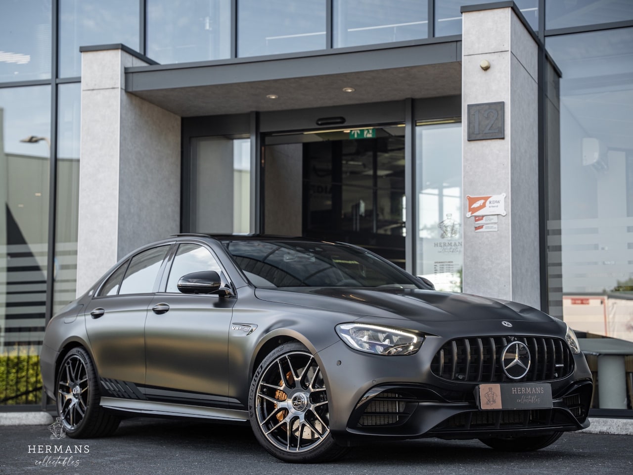 Mercedes-Benz E-klasse - AMG 63 S 4MATIC+ Final Edition / 1 of 999 / Ceramic / Burmester / Manifaktur - AutoWereld.nl