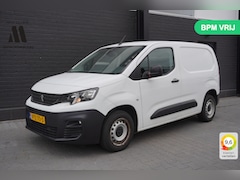 Peugeot Partner - 1.2 PureTech 110Pk Benzine - Airco - Navi - Cruise - € 12.499, - Excl