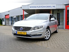 Volvo V60 - 1.6 T3 150pk Momentum Aut. Navi|Clima|LMV