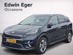 Kia e-Niro - DynamicPlusLine 64 kWh | SOH 100% | 3 Fase laden | Schuif/kanteldak | Half Leder | Andriod