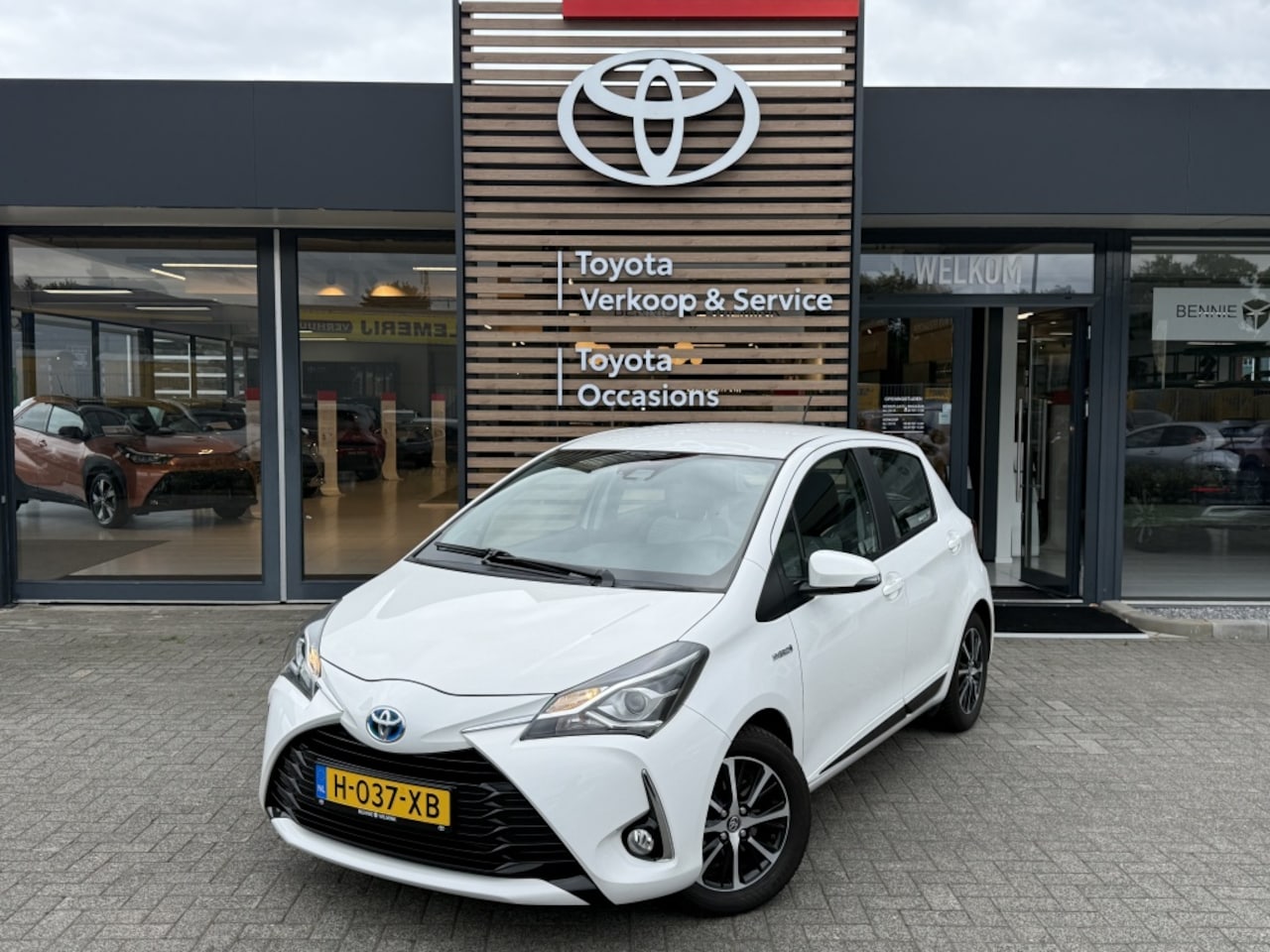 Toyota Yaris - 1.5 Hyb. Design Sport - AutoWereld.nl