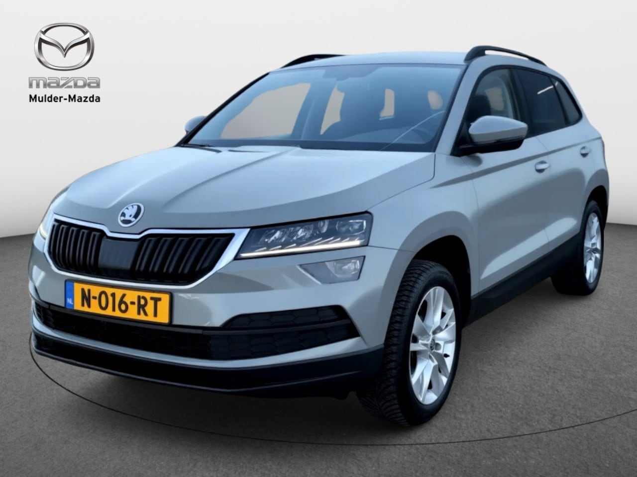 Skoda Karoq - 1.0 TSI Style | Camera | Nav | 5 zitplaatsen - AutoWereld.nl