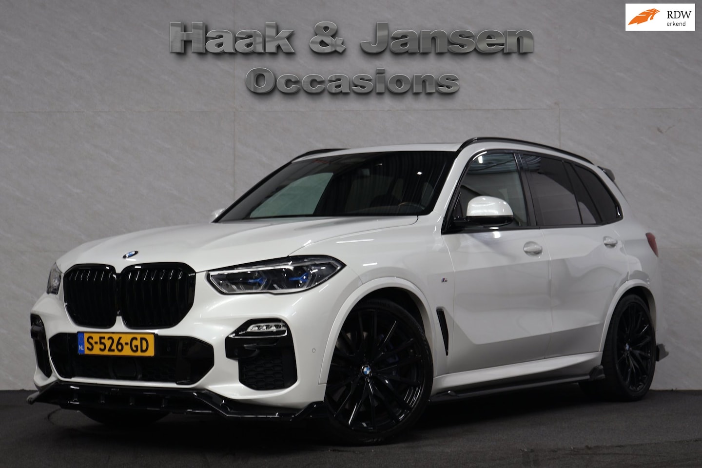 BMW X5 - XDrive40i High Executive M-Sport Softclose Luchtvering Panoramadak Skylounge Keyless Massa - AutoWereld.nl