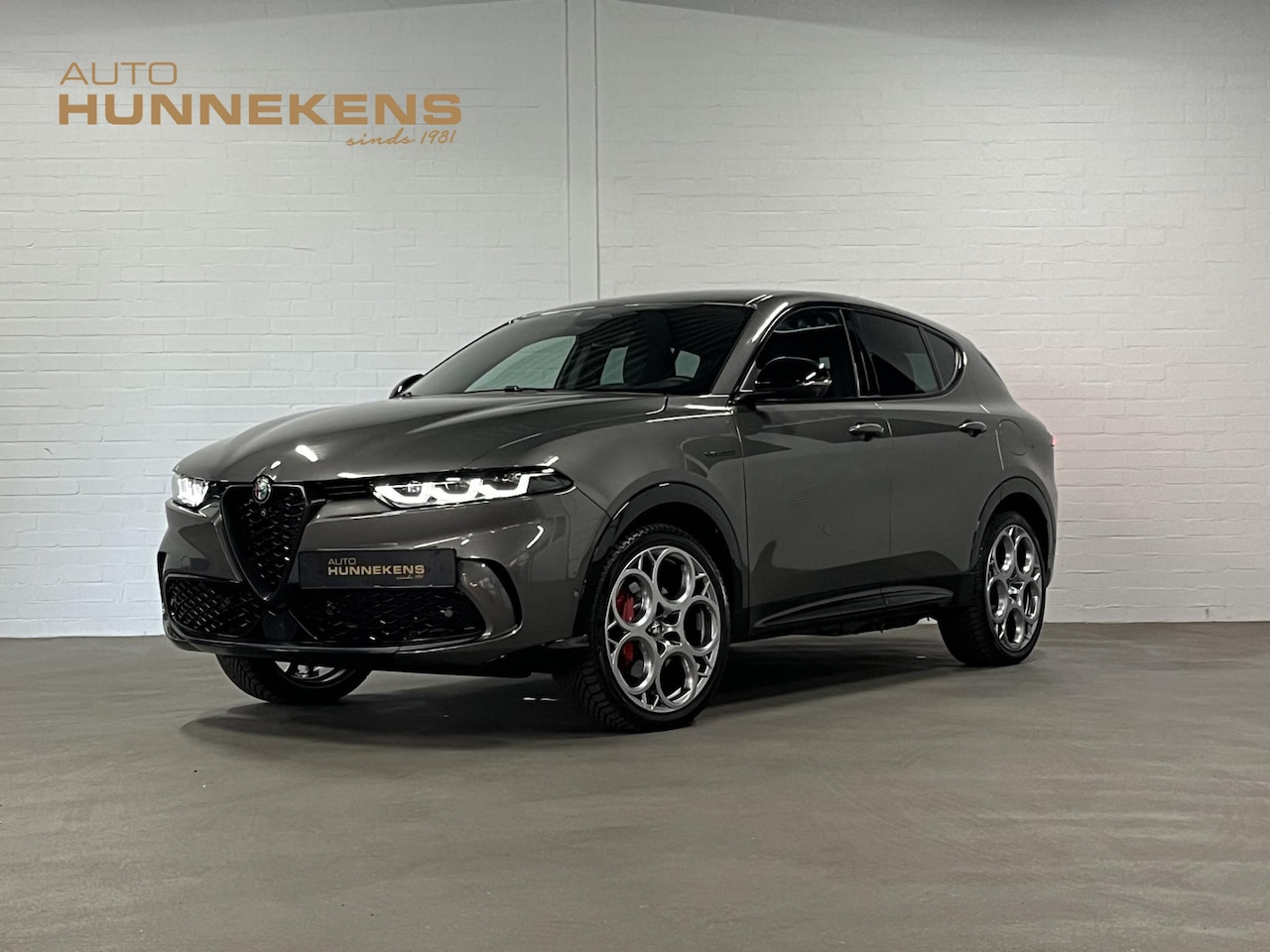 Alfa Romeo Tonale - 1.3 Plug-in VELOCE Adapt. cruise | Harman/Kardon | Stoelventilatie en verwarming | 360 cam - AutoWereld.nl