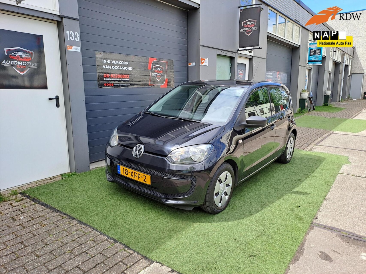 Volkswagen Up! - 1.0 take up! BlueMotion Zwart 5DR Airco NAP - AutoWereld.nl