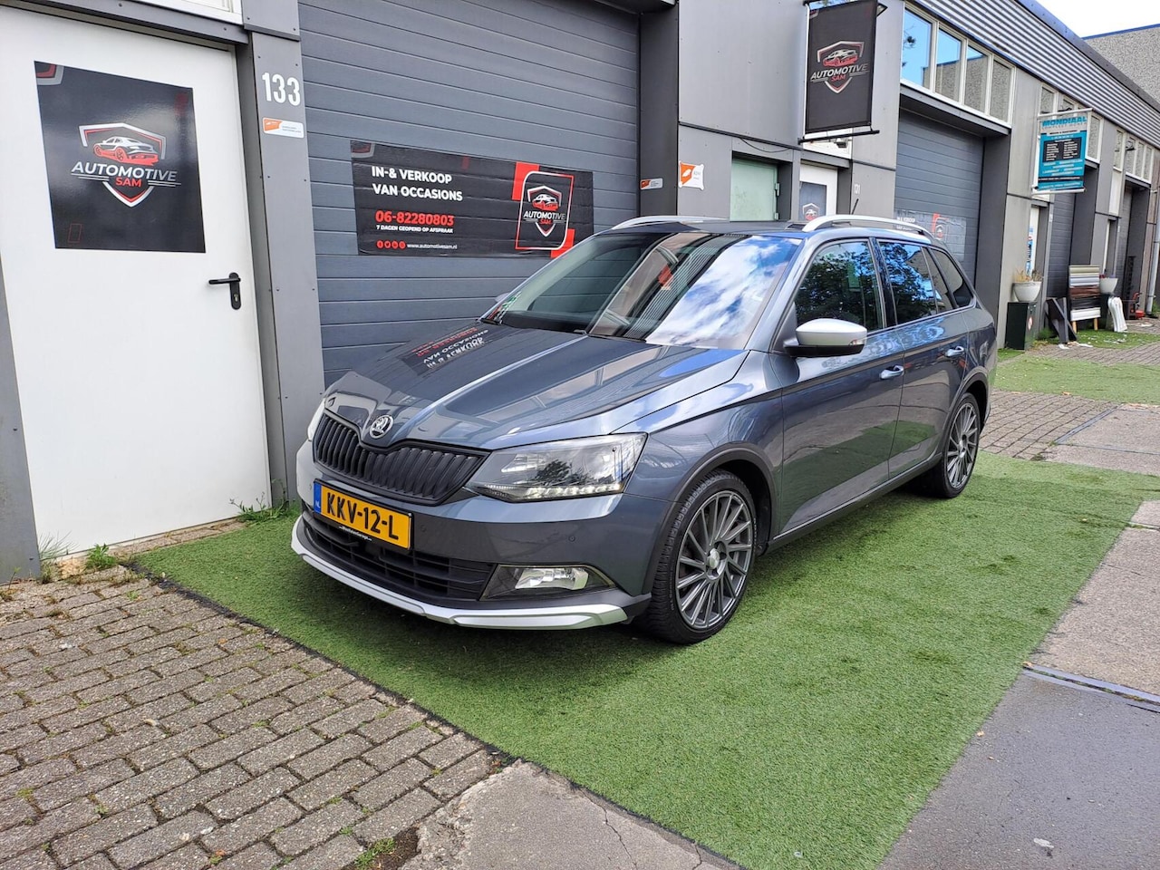Skoda Fabia Combi - 1.2 TSI Style Business 2017 DSG Carplay - AutoWereld.nl