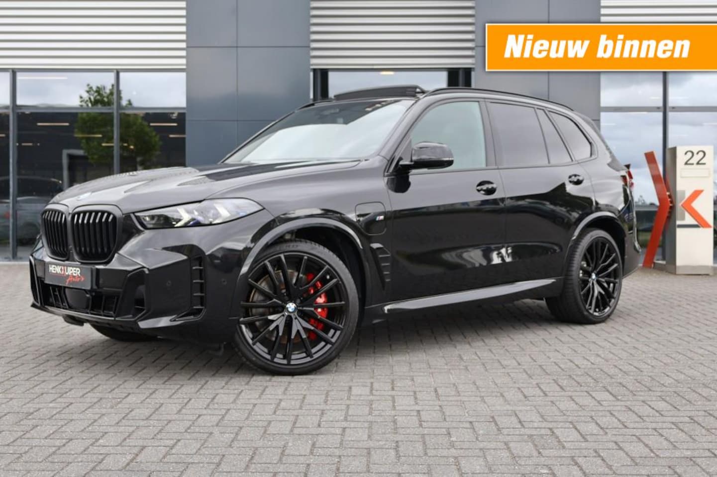 BMW X5 - xDrive 50e M Sport/ M Sportstoelen/ Panodak / 22 LM / Trekhaak wegklb./ Sportpakket pro - AutoWereld.nl