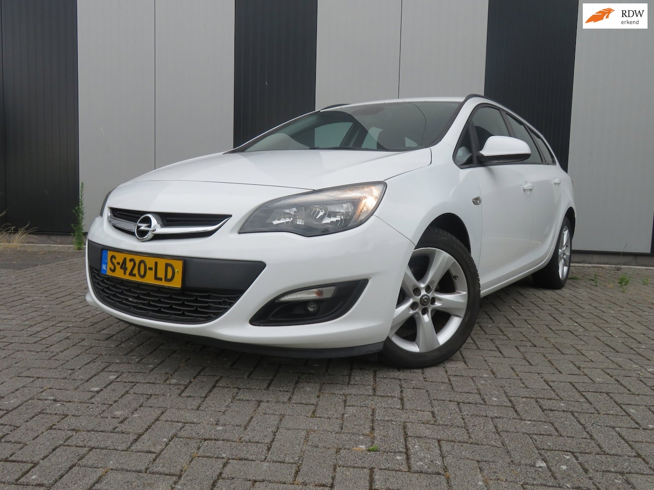 Opel Astra Sports Tourer - 1.6 Sport 1.6 Sport - AutoWereld.nl