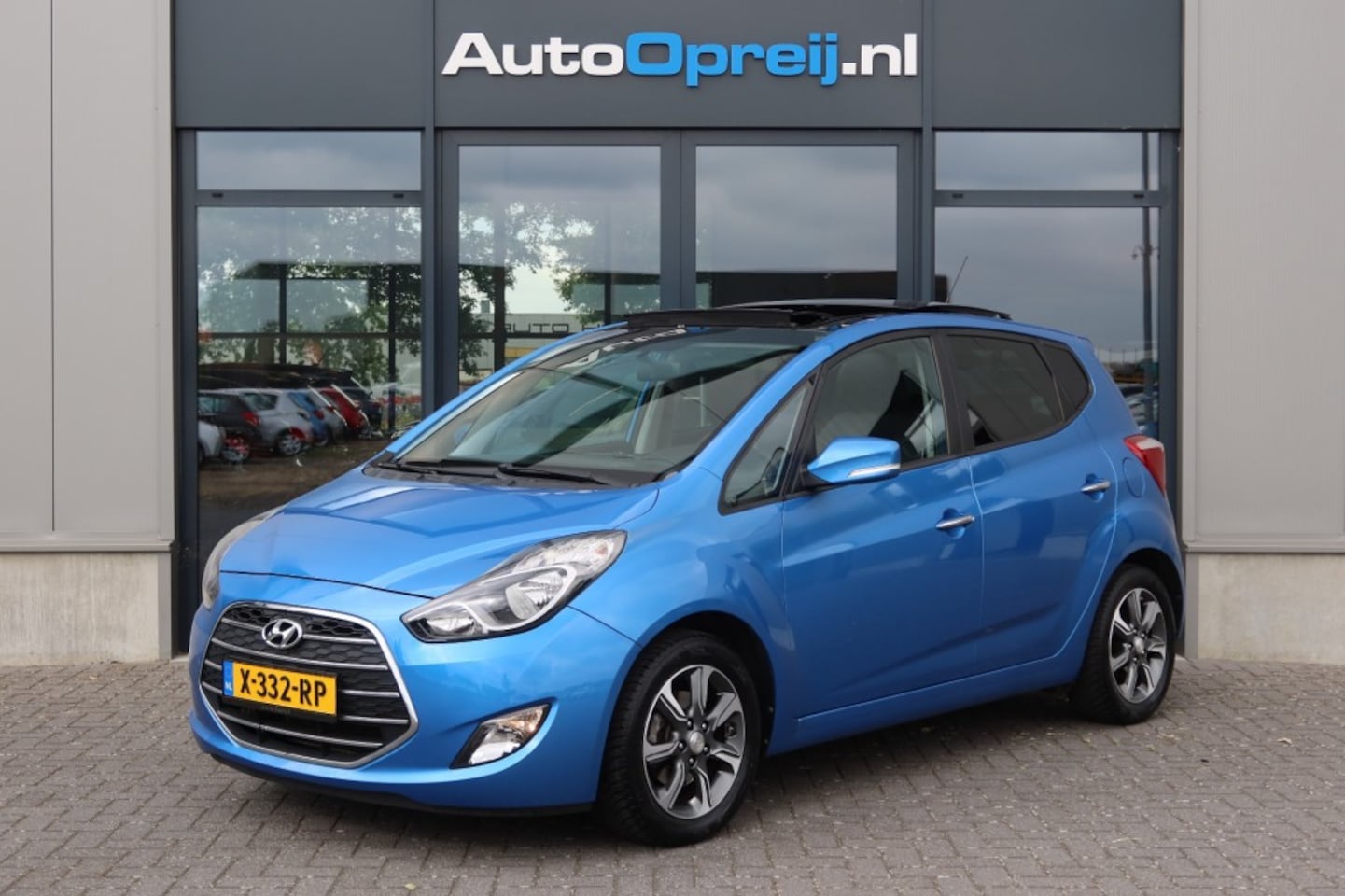 Hyundai ix20 - 1.6i Premium 125pk Clima, NAVI, Camera, Schuifdak, PDC, Stoelverwarming - AutoWereld.nl