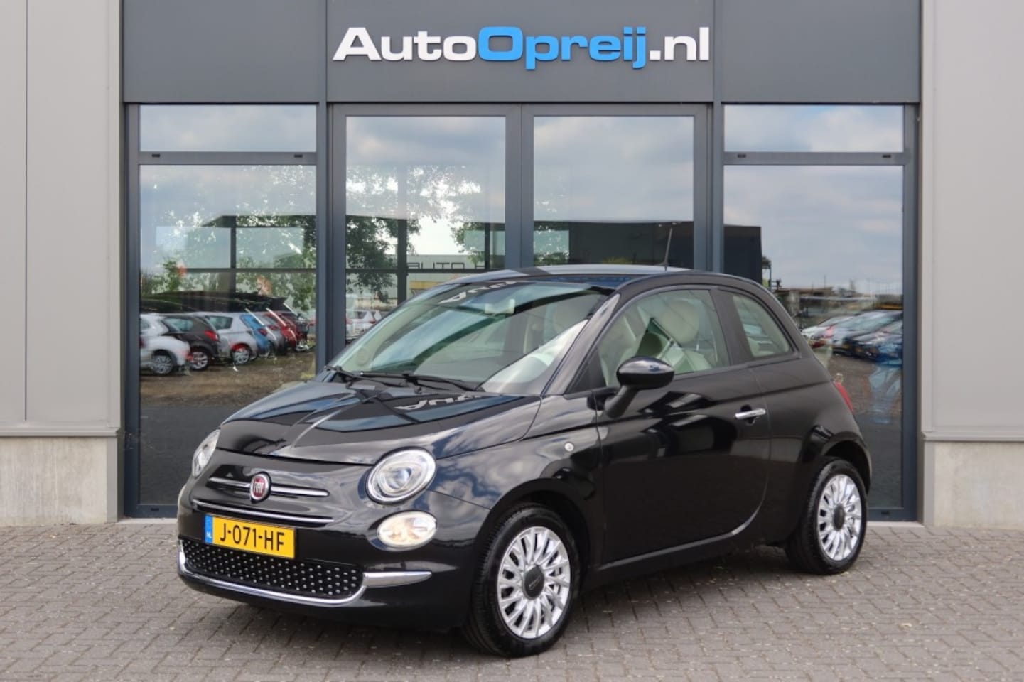 Fiat 500 - 1.0 Hybrid lounge 69pk Airco, NAVI, Cruise, PDC, LM-Velgen - AutoWereld.nl