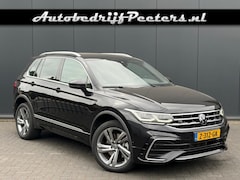 Volkswagen Tiguan - 1.4 TSI eHybrid R-Line ACC V-Cockpit LED Navi Camera Carplay NL-auto