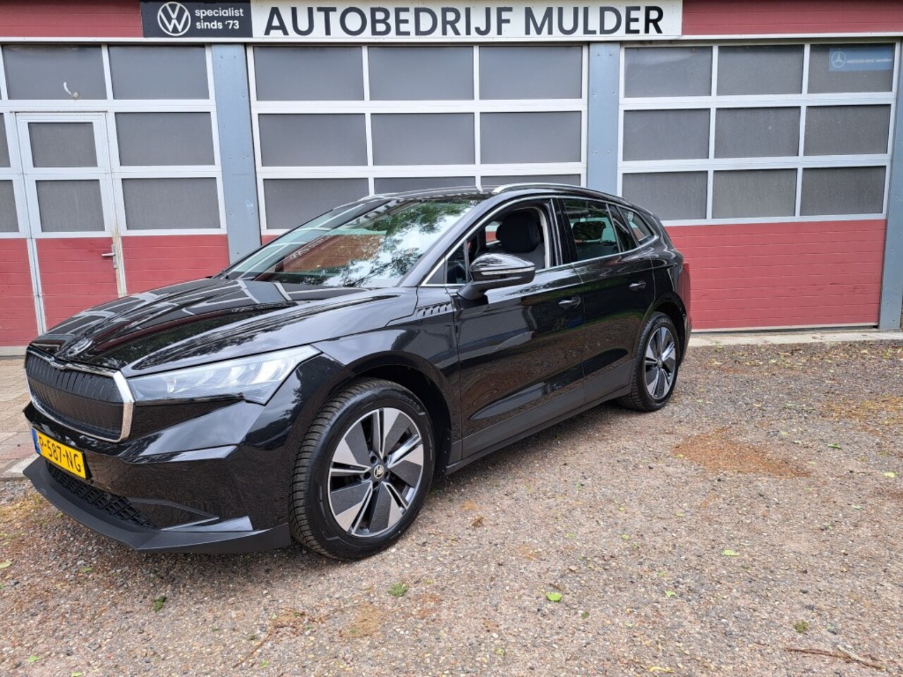 Skoda Enyaq - iV 60 180 Pk First Edtion Warmtepomp, Camera, 1/2 Leder SOH 91 % - AutoWereld.nl