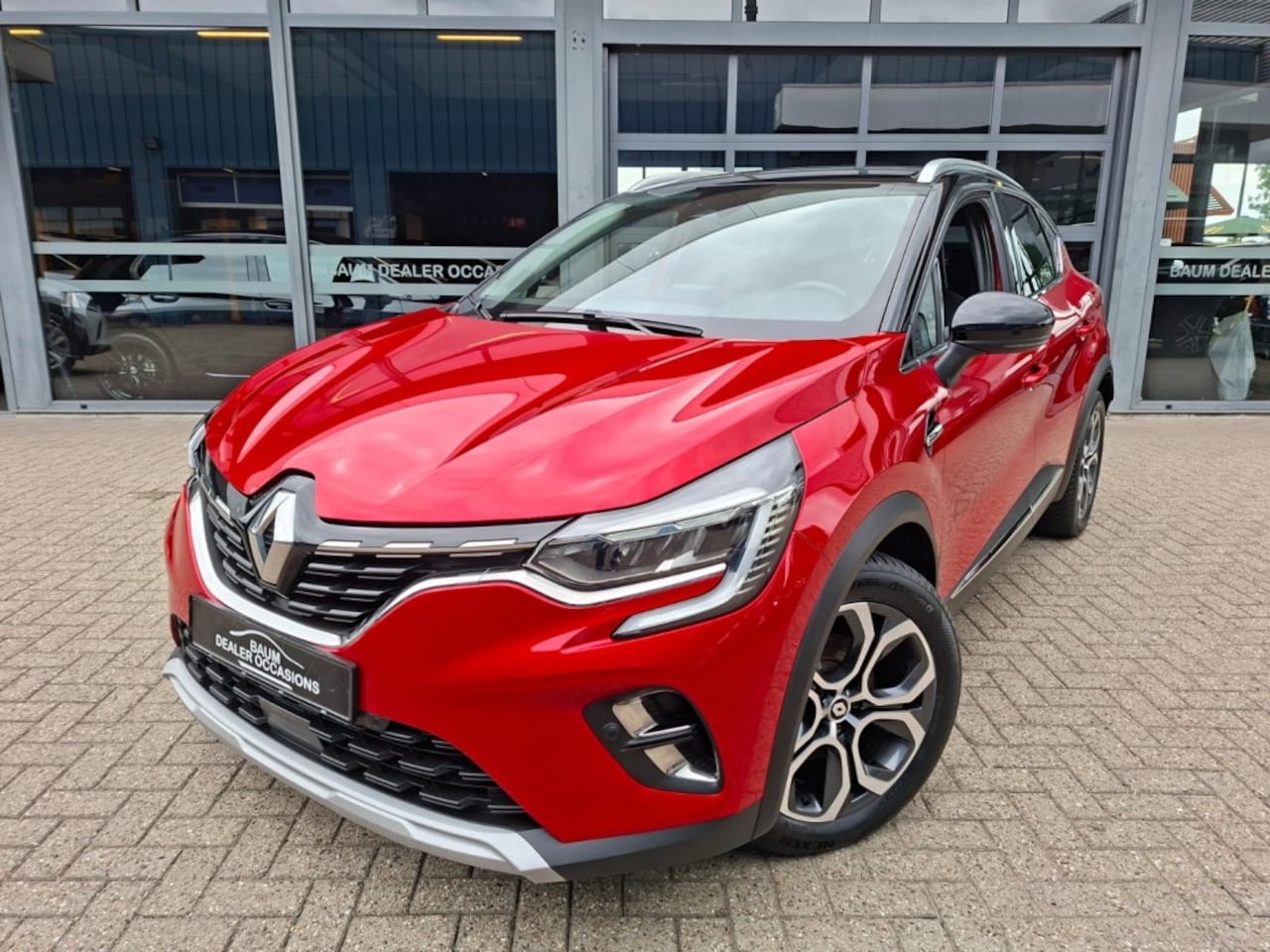 Renault Captur - 1.6 PHEV 160 INTENS AUTOMAAT NAVI LMV PDC-CAMERA STOELVW - AutoWereld.nl
