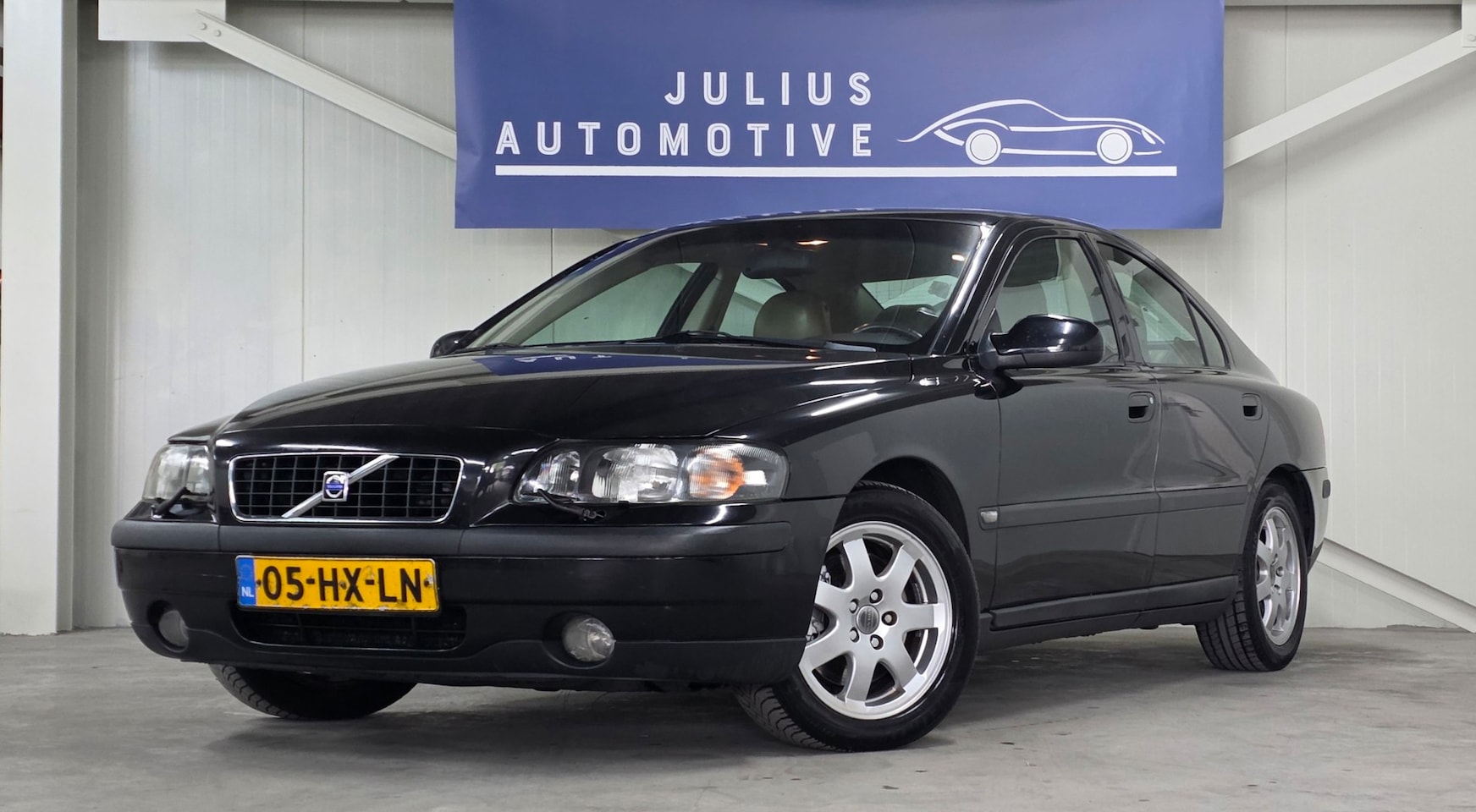 Volvo S60 - 2.4 T Geartronic 200pk Trekhaak Clima Nieuwe APK Garantie! - AutoWereld.nl