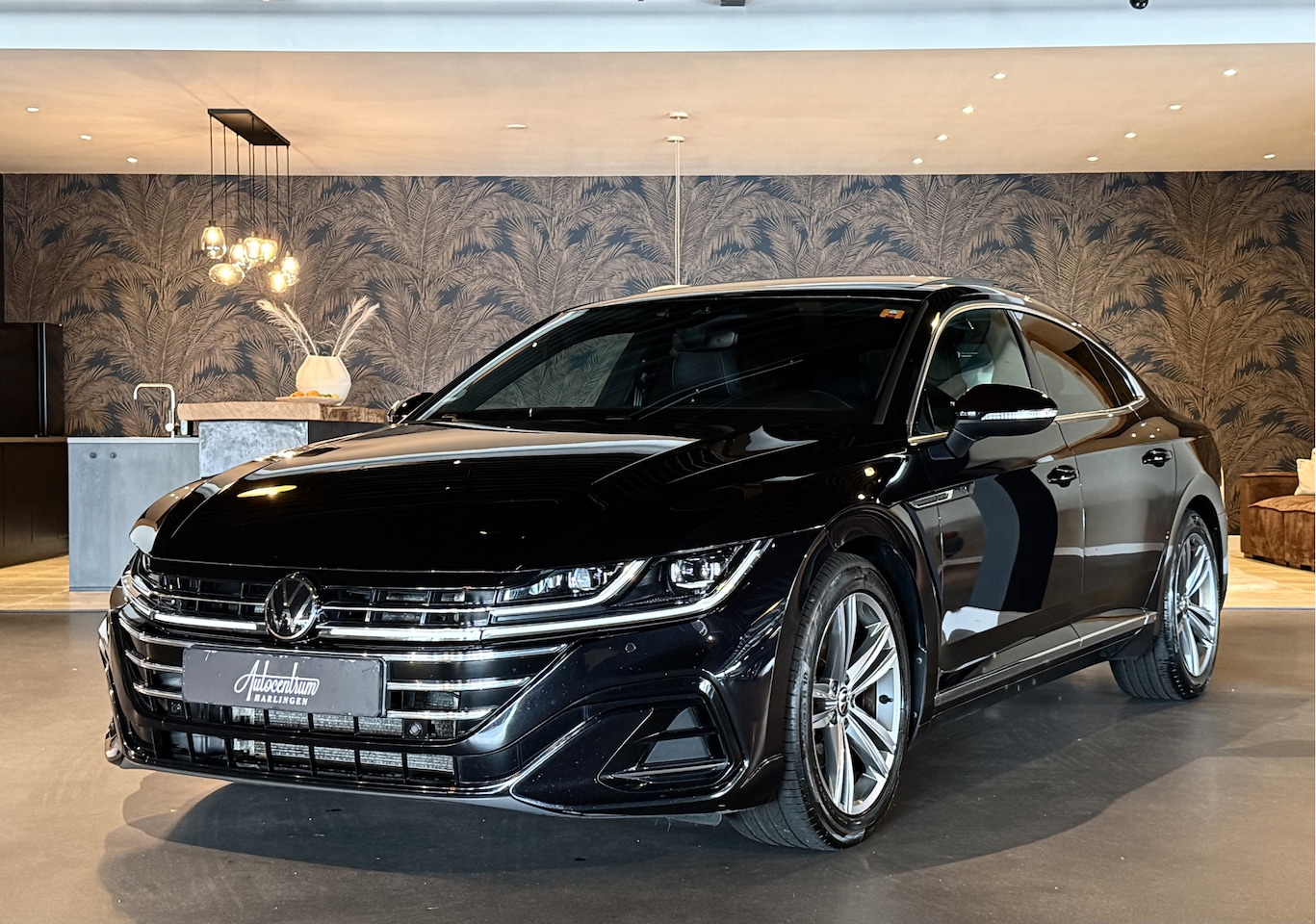 Volkswagen Arteon - 2.0 TSI R-Line I Pano I Camera I BTW Auto - AutoWereld.nl