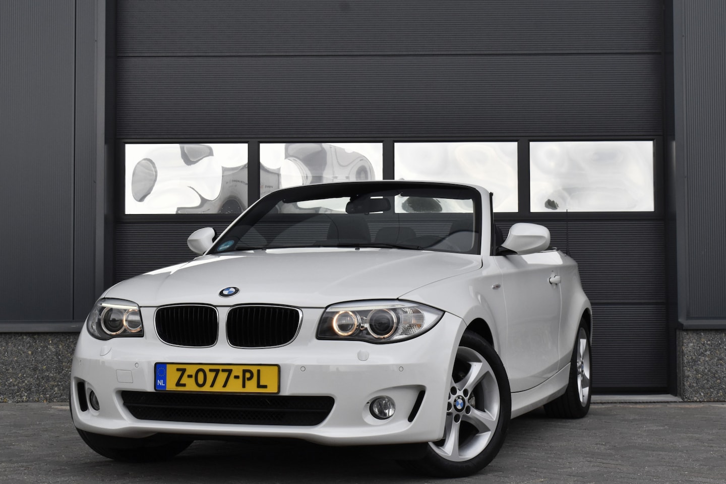 BMW 1-serie Cabrio - 118i High Executive Keyless - Xenon - Navi - Cruise - AutoWereld.nl