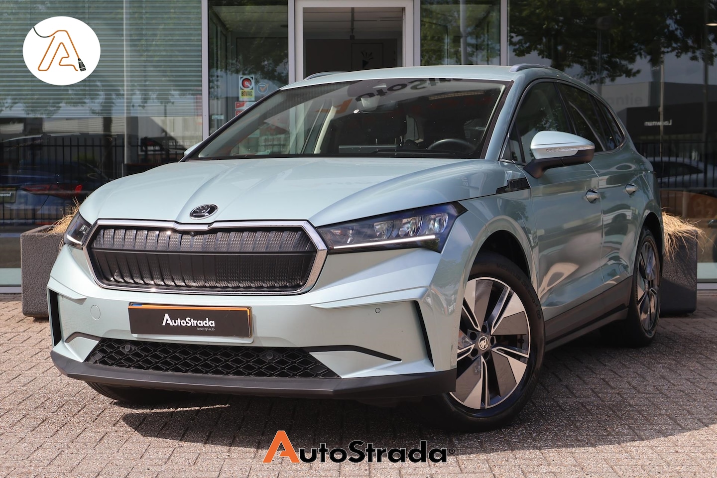 Skoda Enyaq iV - 60 180pk | Stoelverwarming | LED | Dodehoek | Trekhaak | 360 Camera | Cruise | Climate - AutoWereld.nl