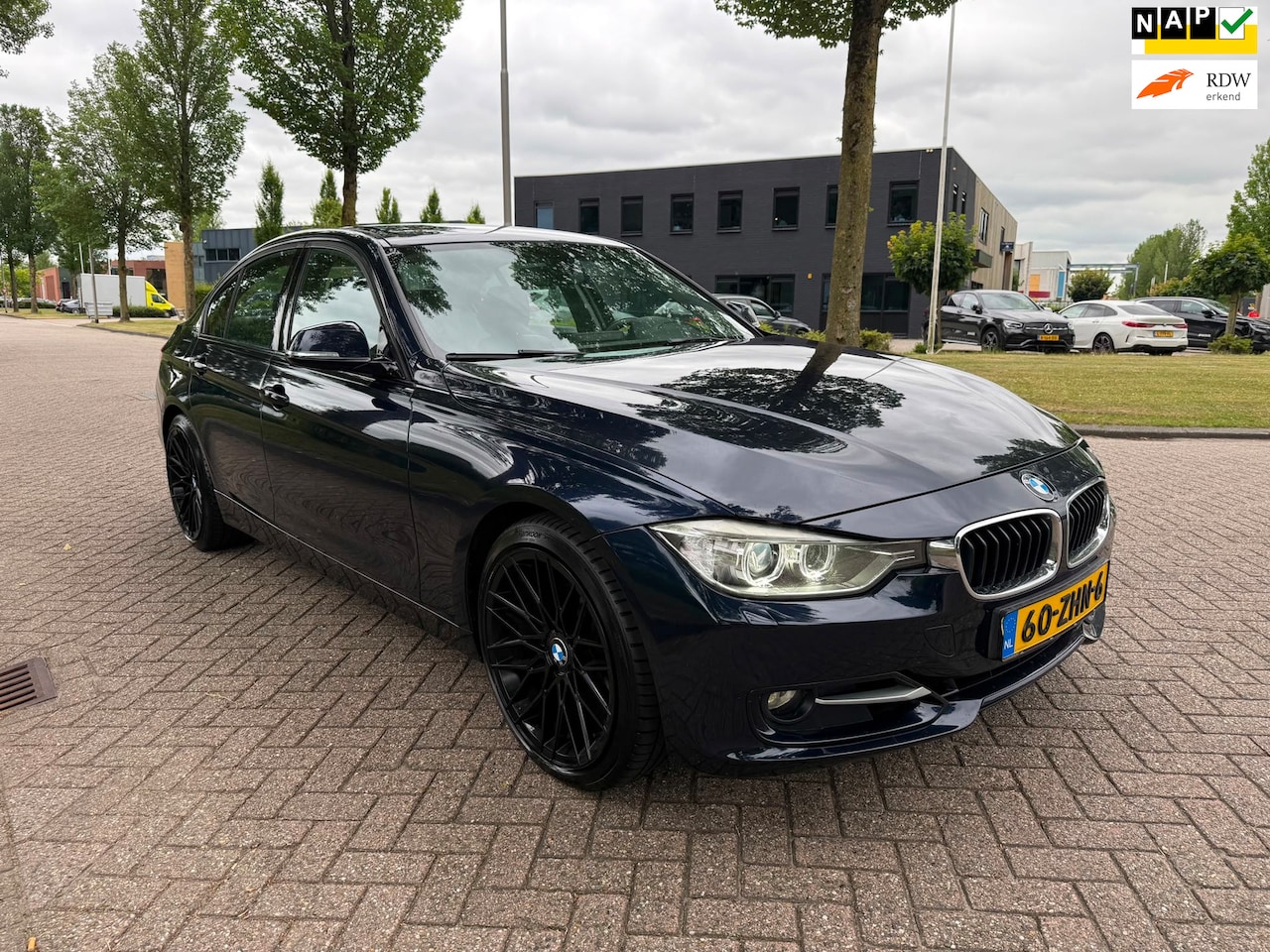 BMW 3-serie - 320i Upgrade Edition 320i Upgrade Edition - AutoWereld.nl