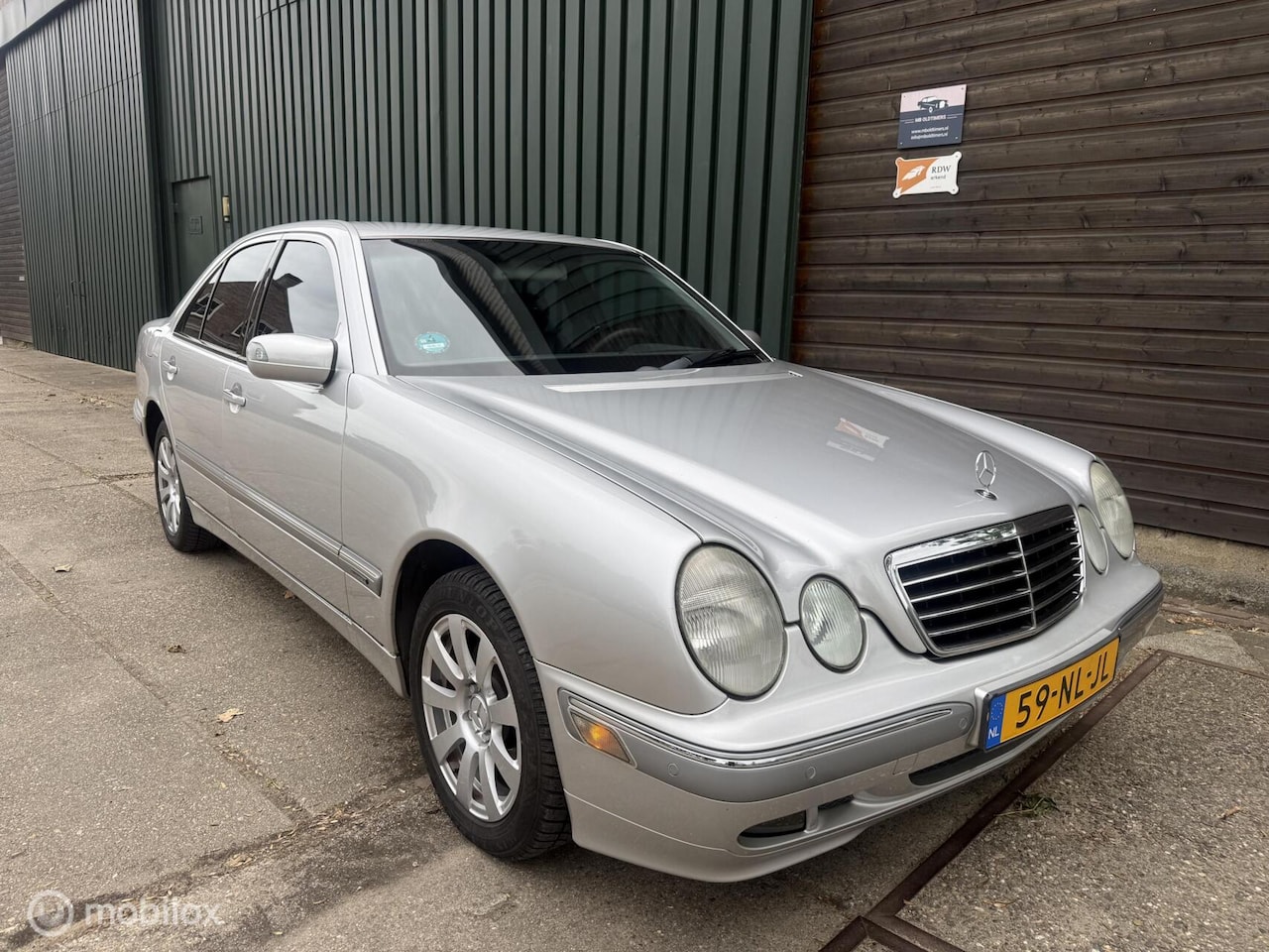 Mercedes-Benz E-klasse - 320 Avantgarde Select 4-Matic 320 Avantgarde Select 4-Matic - AutoWereld.nl