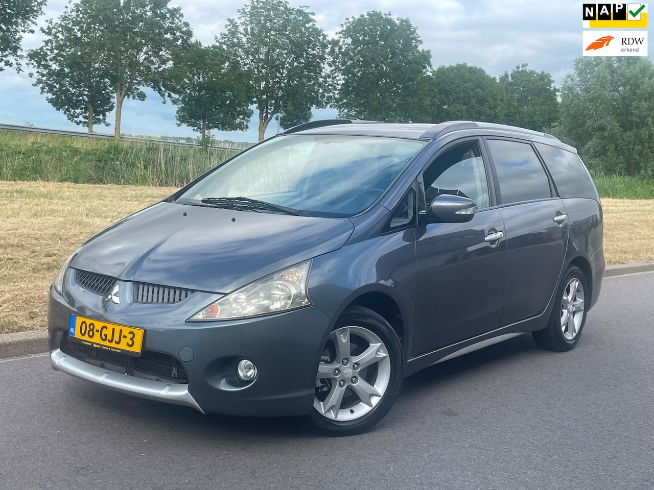 Mitsubishi Grandis - 2.4-16V Sport 7 Zitter Airco Cruisecontrol - AutoWereld.nl