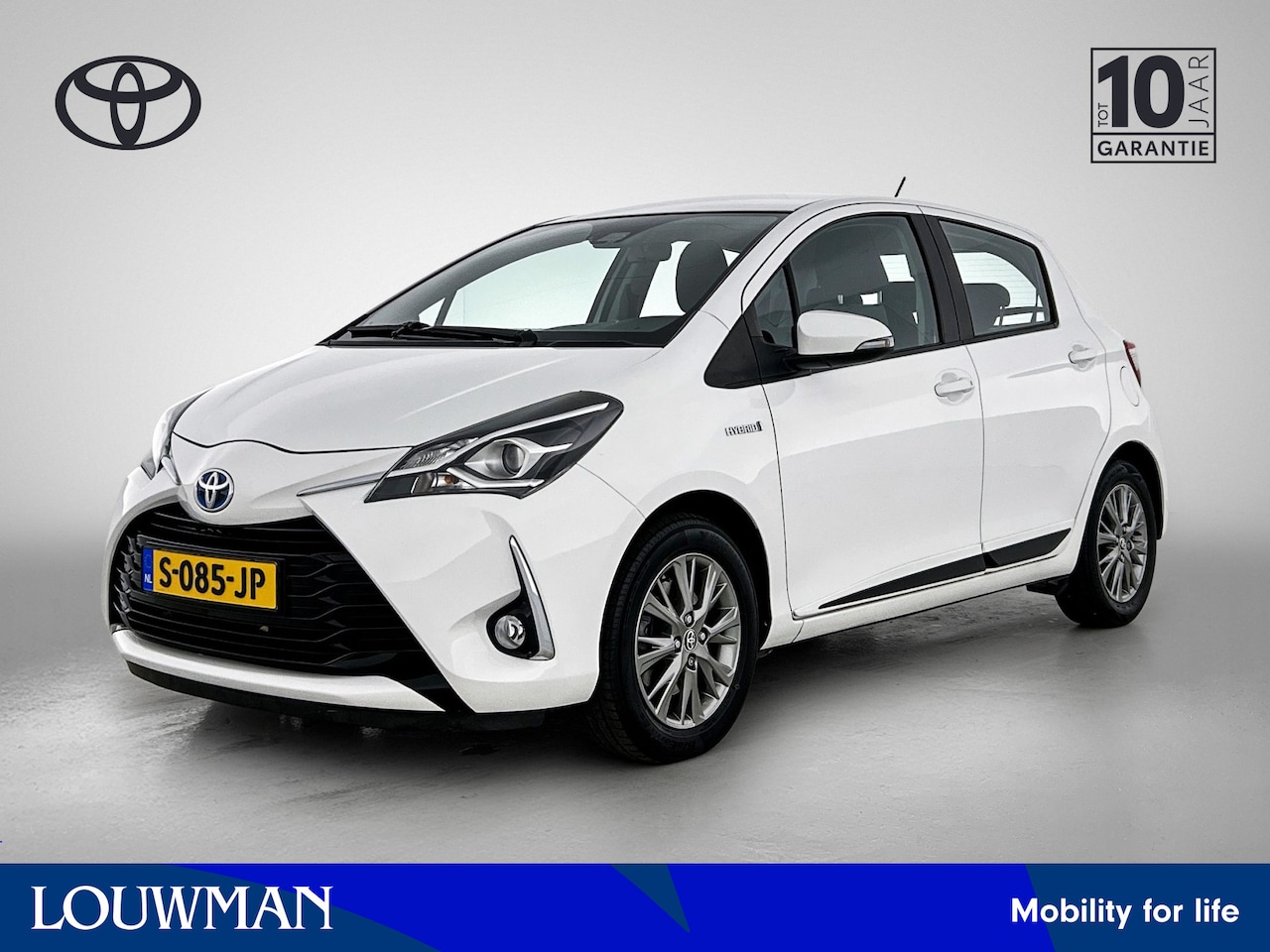 Toyota Yaris - 1.5 Hybrid Design | Navigatie | Cruise Control | Achteruitrijcamera | Climate Control | - AutoWereld.nl