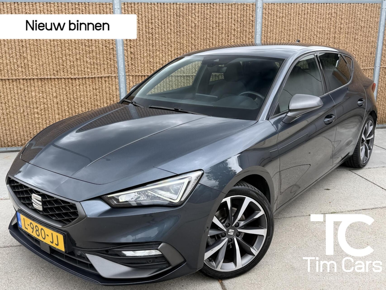 SEAT Leon - 1.5 eTSI FR Business Intense Automaat | Trekhaak uitklapbaar | 18 inch velgen | Climate co - AutoWereld.nl