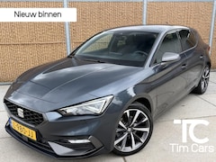 SEAT Leon - 1.5 eTSI FR Business Intense Automaat | Trekhaak uitklapbaar | 18 inch velgen | Climate co