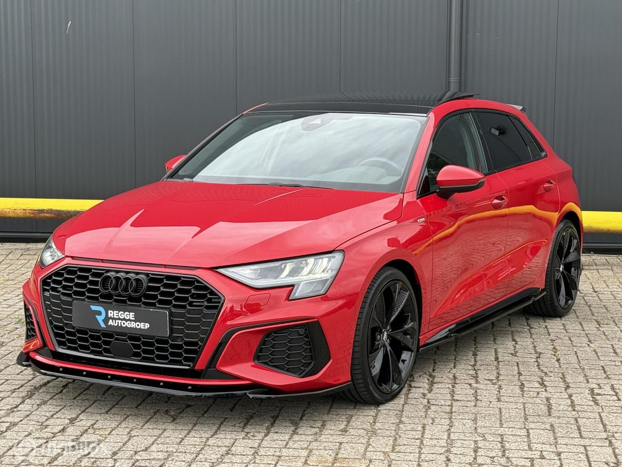 Audi A3 Sportback - 35 TFSI S-Line MAXTON | S3 PAKKET |PANODAK - AutoWereld.nl