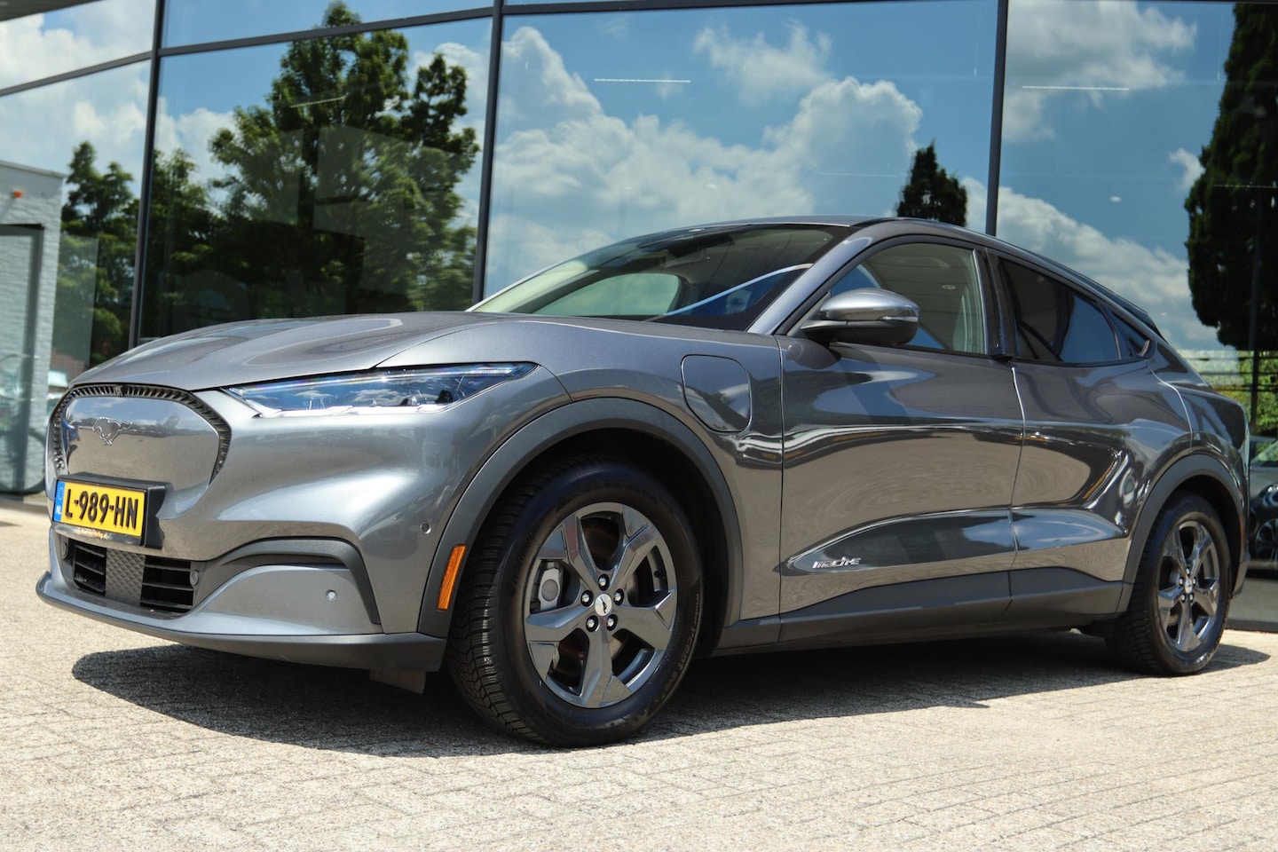 Ford Mustang Mach-E - RWD 75 KWH SOH 95% | CARPLAY | 360 CAMERA | WINTERPACK | LEDER | DODEHOEK | ACC | B&O - AutoWereld.nl