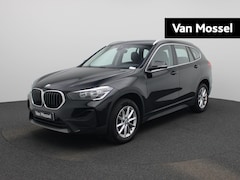 BMW X1 - sDrive18i (100 kW) | Airco | Navigatie | Parkeersensoren |