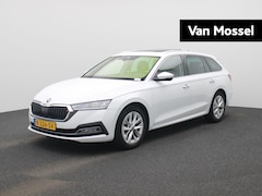 Skoda Octavia Combi - 1.0 e-TSI Business Edition Plus | PANO SCHUIF-/KANTELDAK | STOEL-/STUURVERWARMING | ELEKTR