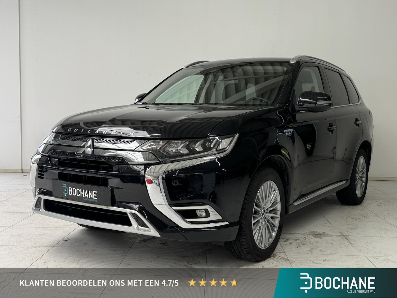 Mitsubishi Outlander - 2.4 PHEV Intense | Trekhaak | Camera | Navigatie | Stoelverwarming | - AutoWereld.nl