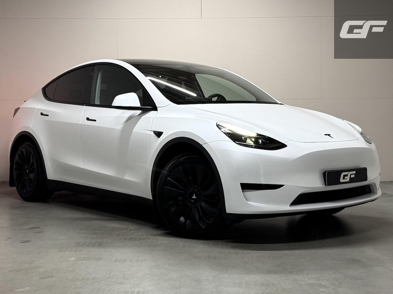 Tesla Model Y - RWD 58 kWh Black Edition Trekhaak FSD - AutoWereld.nl