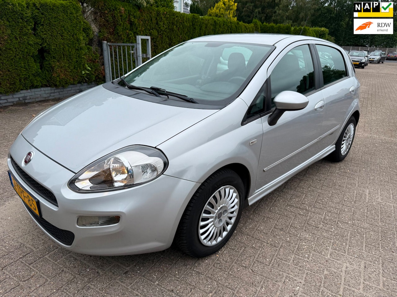 Fiat Punto Evo - 0.9 TwinAir 5-DRS Street AIRCO NAVI CRUISE BLUE&ME NAP - AutoWereld.nl