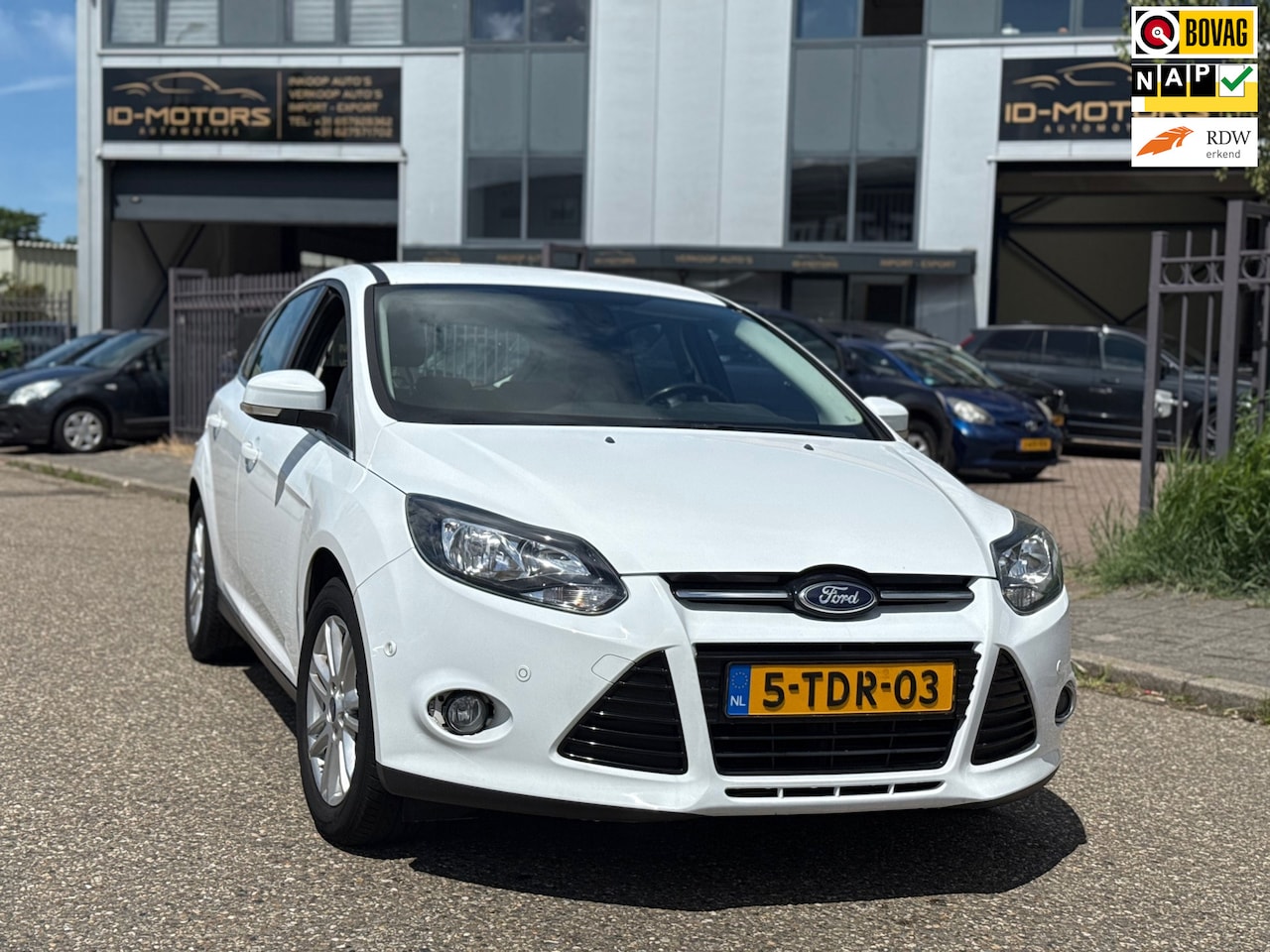 Ford Focus - 1.0 EcoBoost Edition Luxe uitvoering trekhaak Carplay - AutoWereld.nl