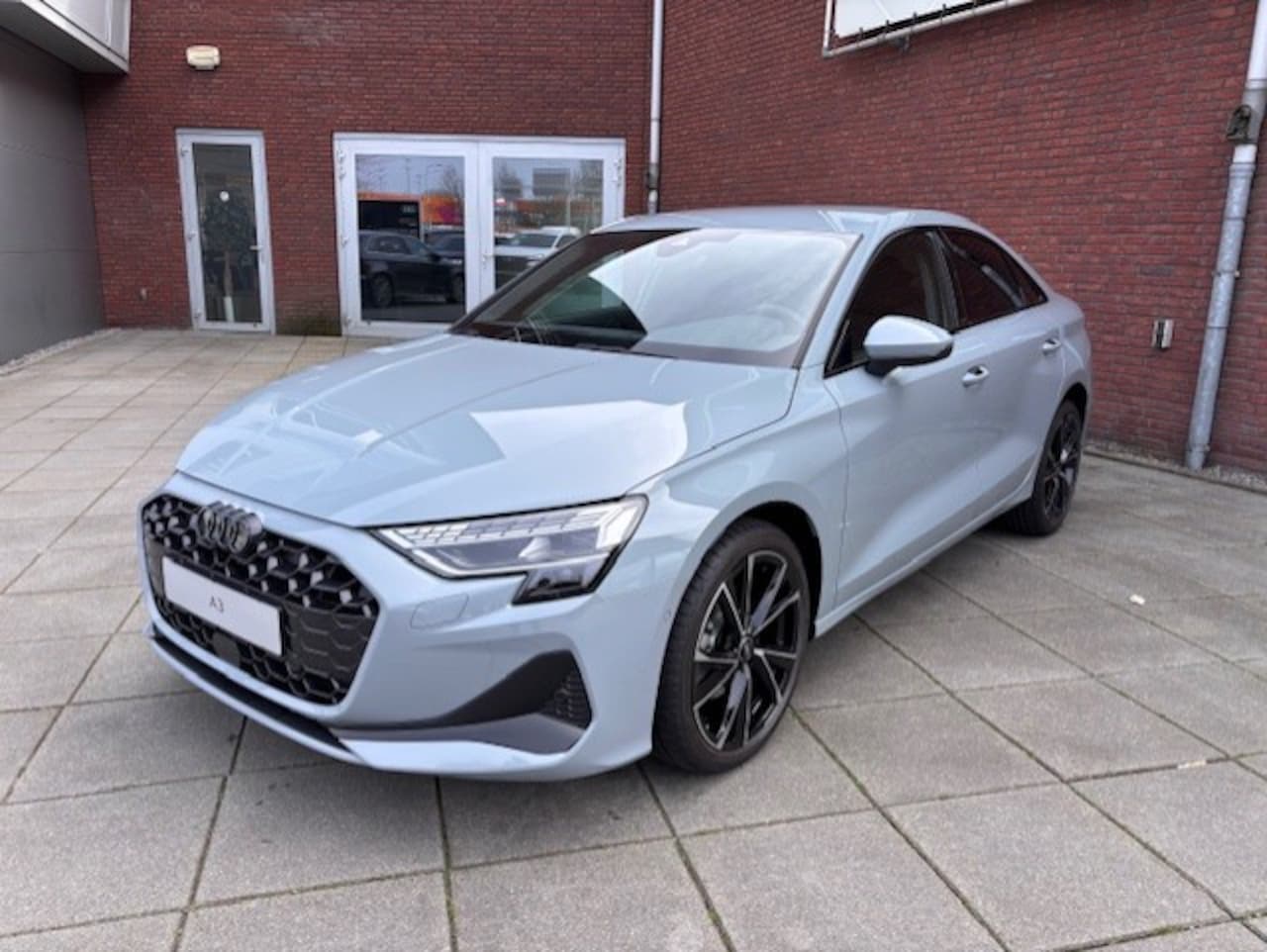Audi A3 Limousine - 30 TFSI Advanced edition 30 TFSI Advanced edition - AutoWereld.nl