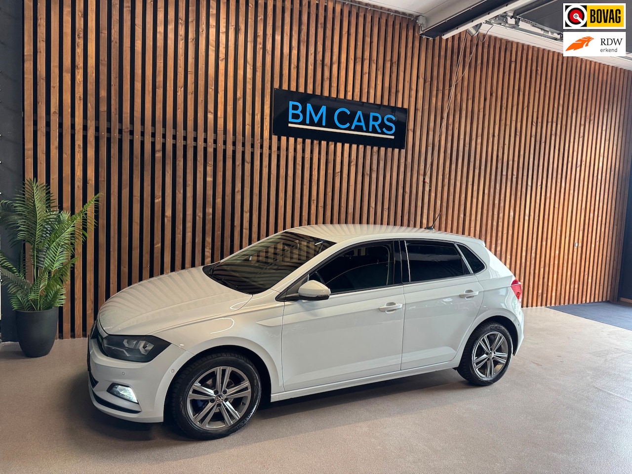 Volkswagen Polo - 1.0 TSI Highline Automaat, Navigatie - AutoWereld.nl