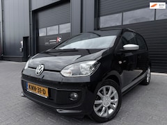 Volkswagen Up! - 1.0 CLUB UP|Stoel verw|Bluetooth|Navi|Airco|Nwe Koppeling|1e eig|Dealer onderhouden|LMV|
