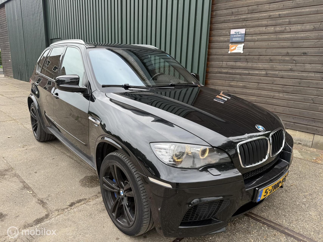 BMW X5 - M 4.4i Softclose/Headup/Massage/360cam - AutoWereld.nl