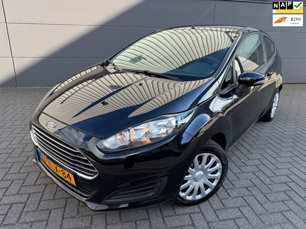 Ford Fiesta - 1.0 Style*Trekhaak*Airco*2eEigenaar*NEW-APK*NAP*Centrale vergrendeling afstandsbediening - AutoWereld.nl