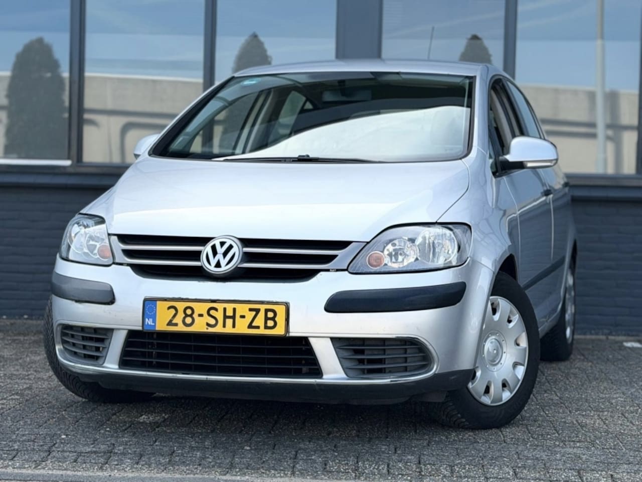 Volkswagen Golf Plus - 1.4 FSI Bns line |Navi |CruiseC |Nieuwe APK - AutoWereld.nl