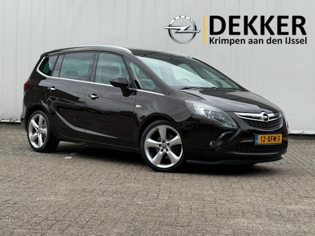 Opel Zafira Tourer - 1.4 Turbo Cosmo met Navigatie, AGR, 19inch, Climate Controle - AutoWereld.nl