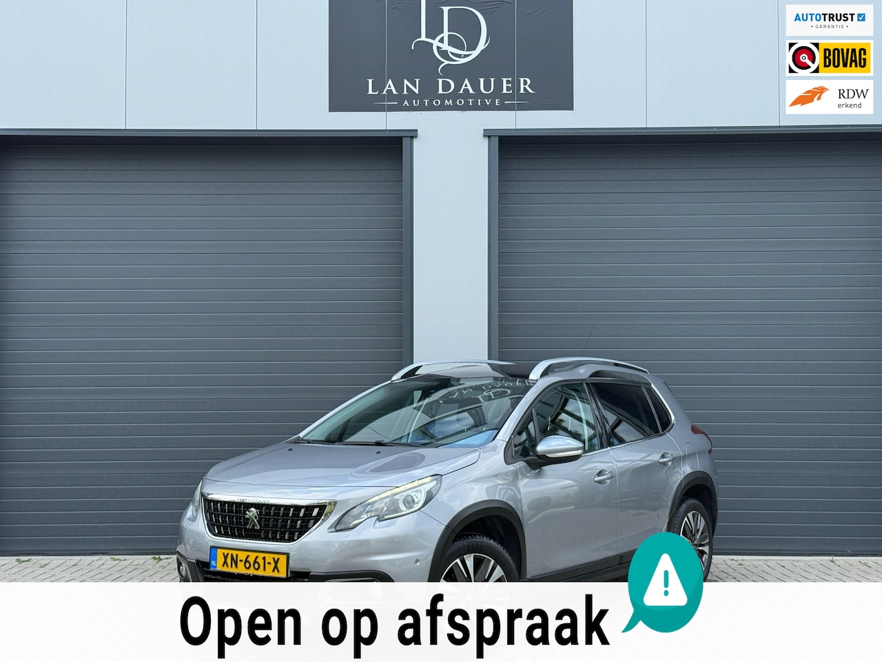 Peugeot 2008 - 1.2 PureTech Allure / PANORAMADAK / CARPLAY PDC - AutoWereld.nl