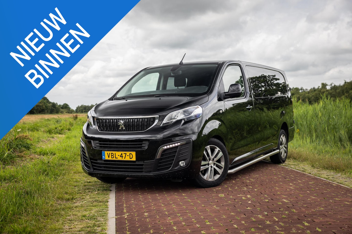 Peugeot Expert - 2.0 BlueHDI 180 Long Premium DC 2.0 BlueHDI 180 Long Premium DC - AutoWereld.nl
